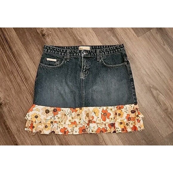 lei Dresses & Skirts - L.e.i. Womens Mini Skirt 16 Floral Hem Daisy Denim Boho Flowers Western Cowgirl
